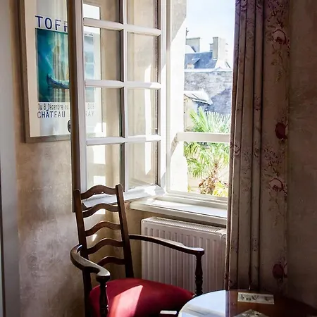 Manoir Sainte Victoire Couette-café Bayeux