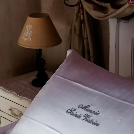 Manoir Sainte Victoire 3* באיו