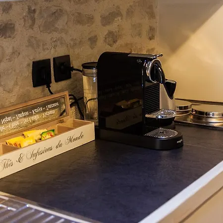 Manoir Sainte Victoire Bed & Breakfast *