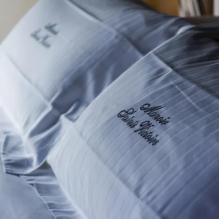 לינה וארוחת בוקר Manoir Sainte Victoire